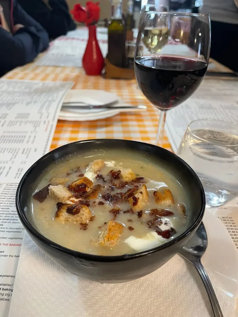 Bergpilzsuppe
