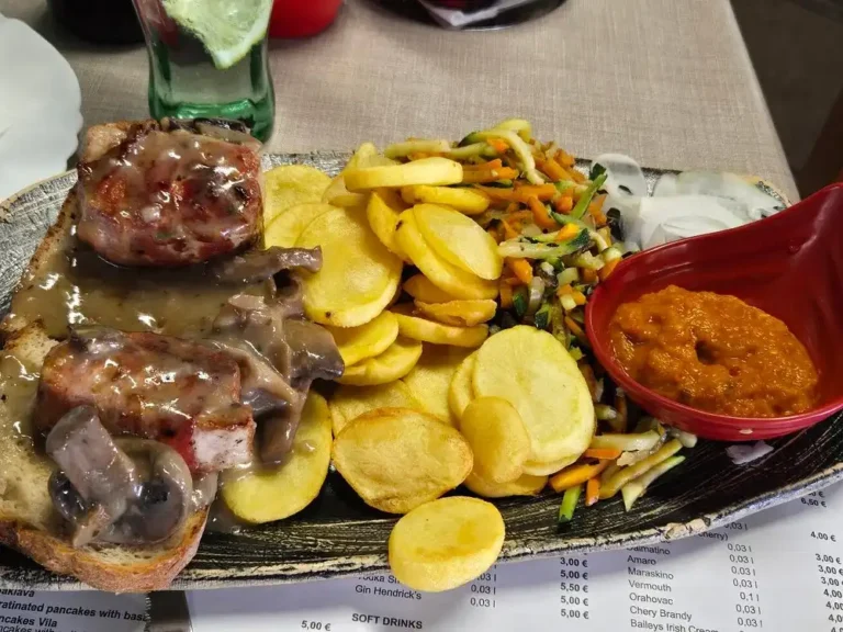 Kalbsfilet in Bergpilzsauce