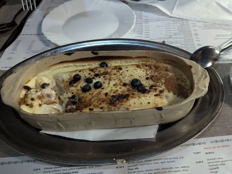 Zapečene palačinke sa ličkom basom